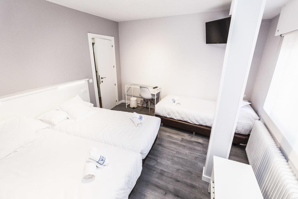Hostal Viena Soria Zewnętrze zdjęcie